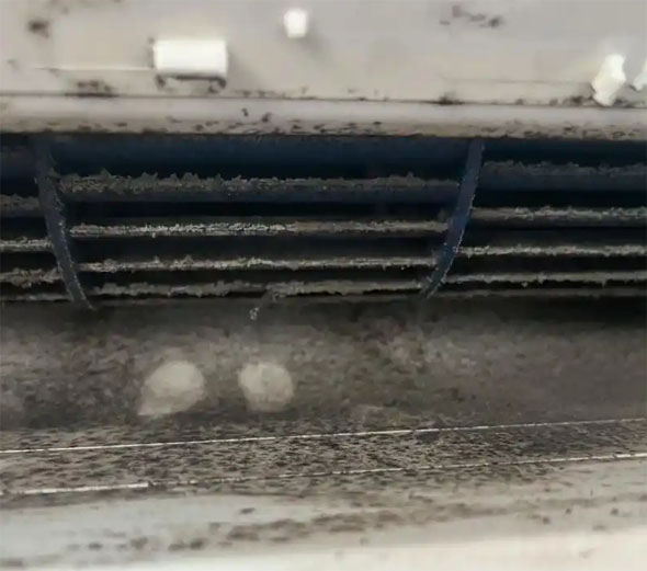 南平市空调吹的风有股烧焦味是怎么回事